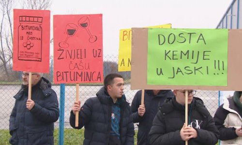 U Jastrebarskom prosvjedovali protiv proizvodnje na bazi bitumena