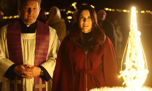 U Splitu zapaljena druga adventska svijeća; Šuta: Advent će nas pomiriti