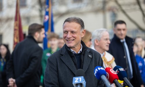 Jandrokovića pitali je li moralno da uhićeni Mikulić koristi '6+6'. Evo što je rekao