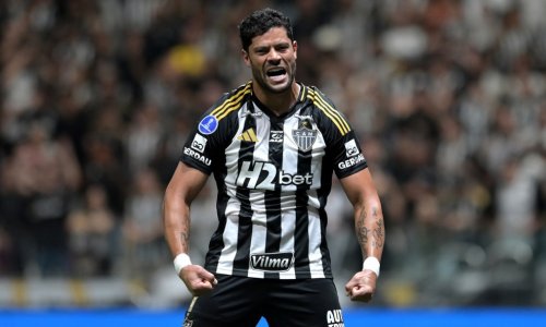 Pogledajte kako je legendarni Brazilac iz slobodnjaka zabio golčinu s 40 metara