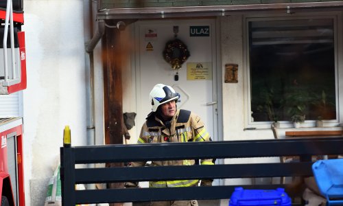 Gori Dom za starije u Karlovcu: Požar iz dimnjaka brzo se proširio