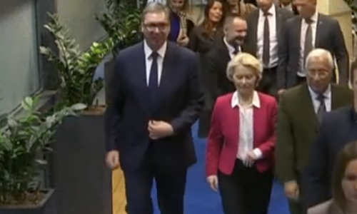 Vučić nije znao da ga već snimaju kad je Ursuli šapnuo: Imam poruku iz Moskve...