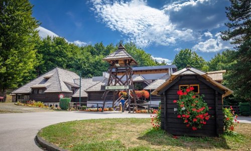 Lička kuća i Black River - gastronomske oaze u srcu Plitvičkih jezera