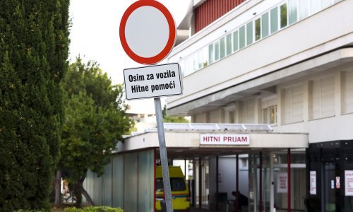 Raste broj oboljelih od gripe, splitski KBC ograničio posjete u svim bolnicama
