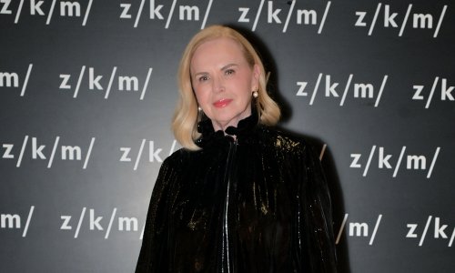 Jadranka Sloković pokazala je čistu klasiku, ali ova torbica otkrila je da prati trendove