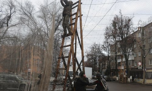 Dvoje poginulih u napadu ukrajinskih dronova na ruski grad
