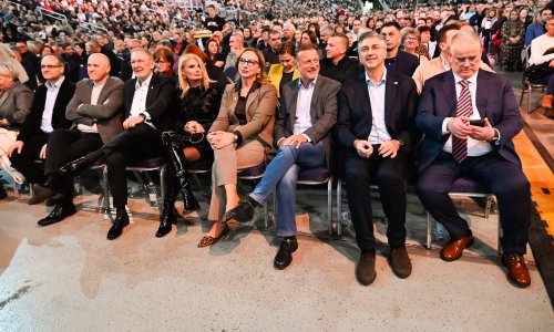 Plenković, Jandroković, Božinović... Pogledajte tko je sve bio na koncertu klape Intrade