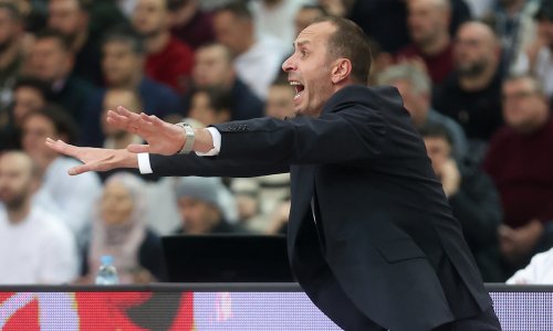 Nevjerojatno; trener iz BiH održao konferenciju od tri sekunde