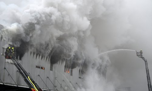 Gori ogromno skladište u Ljubljani: Gasi ga 300 vatrogasaca, izdane upute građanima