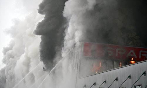 Veliki požar u Ljubljani lokaliziran, na terenu gotovo 400 vatrogasaca