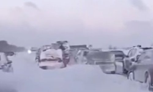 VIDEO Snježna oluja napravila kaos u Rusiji: S autoceste evakuirano gotovo 150 ljudi