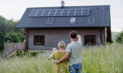 Struja iz solara i kada nestane sunca: evo kako baterije mijenjaju pravila igre