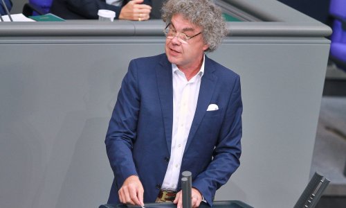 Optužnica protiv AfD-ovog zastupnika zbog ispružene desnice