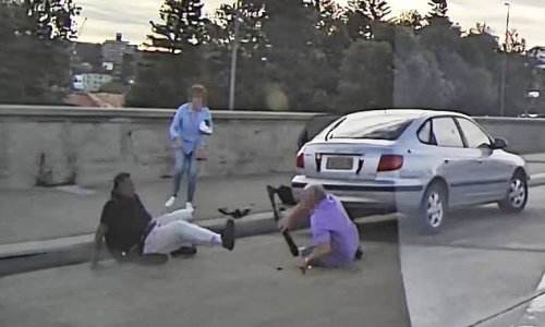 [VIDEO] Procurila nova snimka: Par je na plaži Bondi oteo oružje napadaču, ali su na kraju poginuli