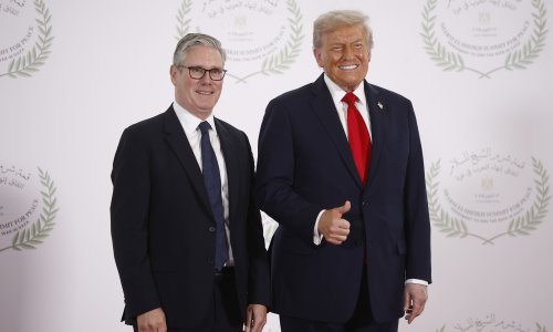 Trump tuži BBC, Starmer: To je njihova stvar!