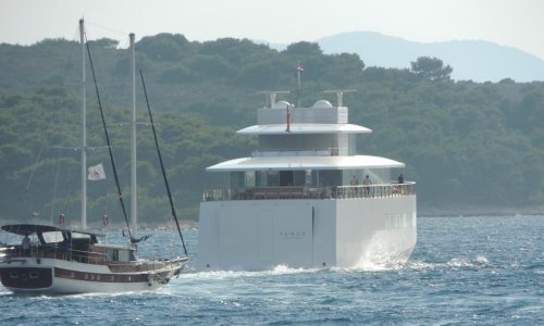 Jahta vrijedna 100 milijuna eura plovi kod Hvara!