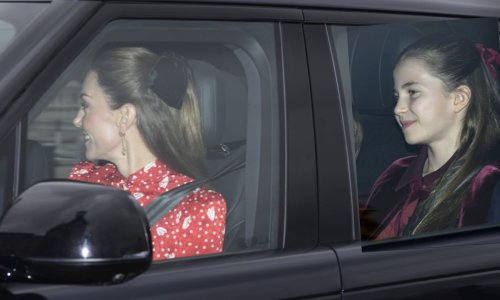 Svi gledaju u kosu Kate Middleton i princeze Charlotte: Jedan detalj ukrao je svu pažnju