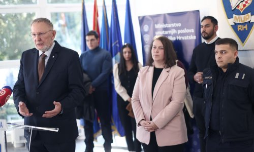 Božinović s romskom manjinom: Dva su područja za napredak