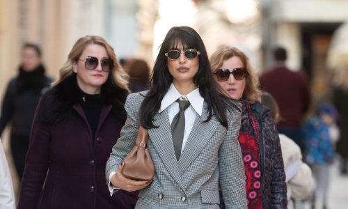 Zadranka pokazala najkul zimski look: Karirani komplet i čizme do koljena kao recept za chic špicu