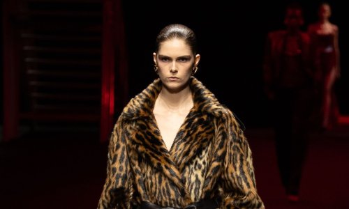 Jedni ga preziru, drugi obožavaju: Na modnu scenu vraća se kaput oko kojeg se uvijek lome koplja