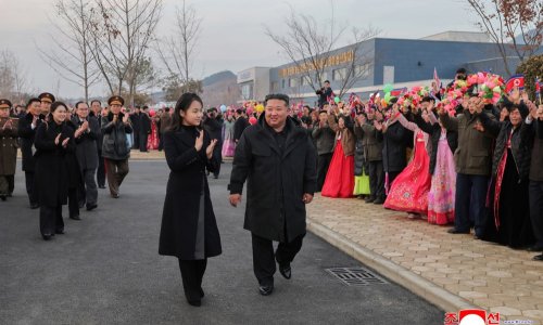 Kim Jong Un s kćeri razgledao otvaranje hotela, nahvalio je gospodarski rast svoje zemlje