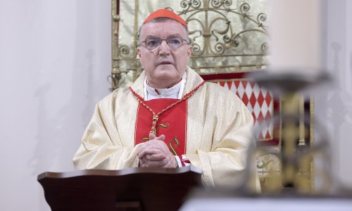 Kardinal Bozanić: Bog je htio postati dijete kako bi ljudima bio što bliži