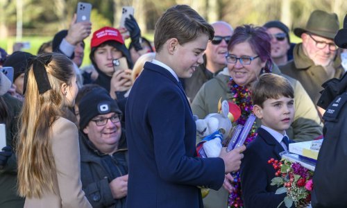 Pravila su neumoljiva: Mogu li djeca Kate Middleton zadržati darove koje dobiju od javnosti?