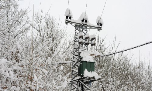 Već četvrti dan nemaju struje: 'Smrzavamo se, škrinje smrde, punimo telefone u birtiji'
