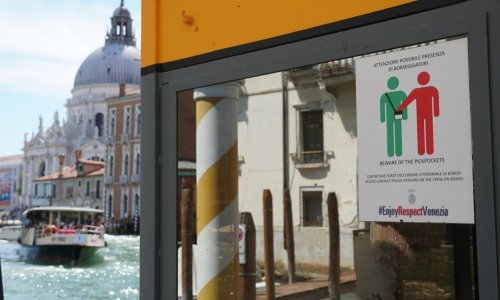 Strože kontrole, naplata atrakcija, trepćuće svjetlo na cestama... Što čeka putnike u 2026.?