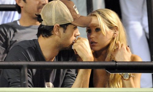 Na ovo se čekalo: Enrique Iglesias i Ana Kurnjikova objavili prvu fotografiju svoje dječice