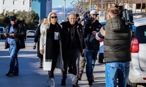 FOTO/VIDEO Željko Kerum izašao iz zatvora, pa se neočekivano obratio javnosti