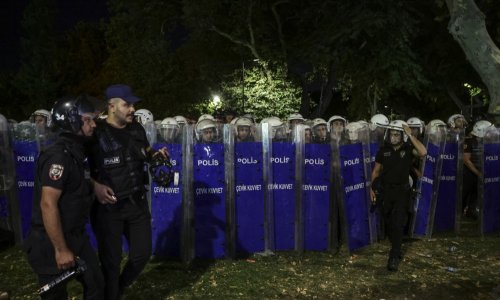 Turski policajci ozlijeđeni u sukobu s militantima ISIL-a, planirali su novogodišnje napade