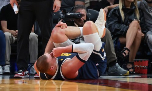 Nikola Jokić se teško ozlijedio? Pao je na teren i previjao se od bolova...