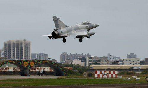 Kina ispalila rakete prema Tajvanu, zatvoren zračni prostor