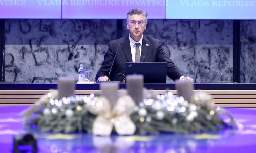 Vlada zasjeda posljednji put u ovoj godini, očekuje se obraćanje Plenkovića