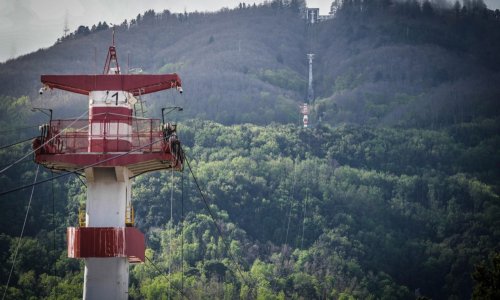 Teška nesreća na žičari u Italiji, najmanje četvero ozlijeđenih