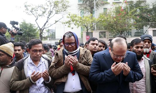 Stotine tisuća ljudi na ispraćaju bivše premijerke Bangladeša