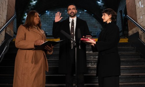 Ovakav modni stil New York još nije vidio: Svi pričaju o Rami Duwaji, a prašinu je digla čizmama