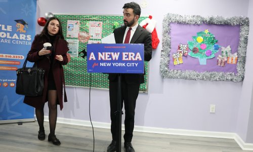 Povijesna prisega: Pored novog gradonačelnika New Yorka stajala je i jedna Hrvatica