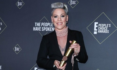 Pink je Novu godinu dočekala u - bolnici: Javila se u neprepoznatljivom izdanju