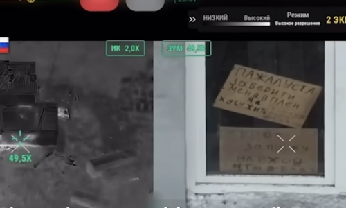 Ruski vojnik porukom na kartonu molio Ukrajince da ga zarobe: Uzmite me, želim živjeti