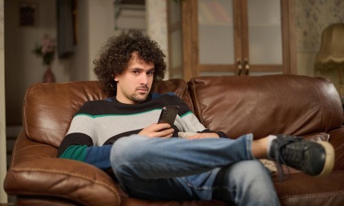 Zvijezda serije 'Kumovi', Lovre Kondža, iskreno o popularnosti, ali i novoj sezoni u Zaglavama