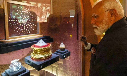 Prvi put od otkrića u Indiji izloženi Budini Piprahwa dragulji