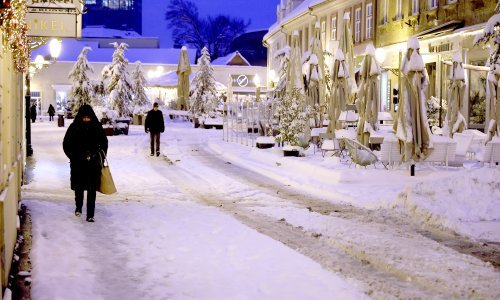Zima okovala zemlju, uvjeti su vrlo opasni: Stižu debeli minusi, a zatim i još snijega