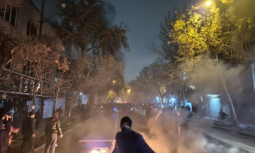 Trump prijeti napadom: Iranska revolucionarna garda otvorila vatru na građane