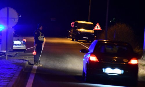 Policija u Novskoj zaustavila mladu Ukrajinku pa otkrili da krijumčari migrante