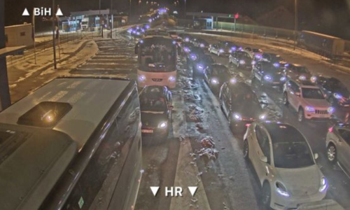 Kaos na hrvatskoj granici, evo gdje se čeka čak pet sati!