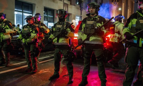 Washington šalje još stotine policajaca u Minnesotu