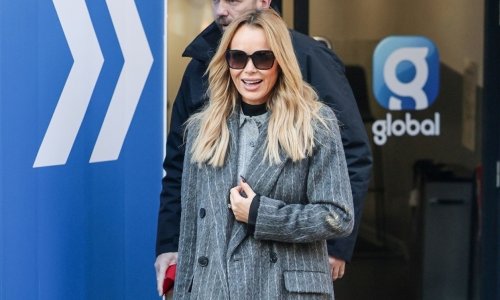 Prugasti kaput? Ovako elegantan model nismo dugo vidjeli