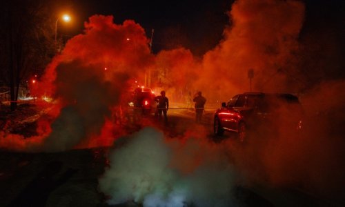 Kaotični prosvjedi u SAD-u protiv imigracijskih službenika, jedan upucao Venecuelanca u nogu